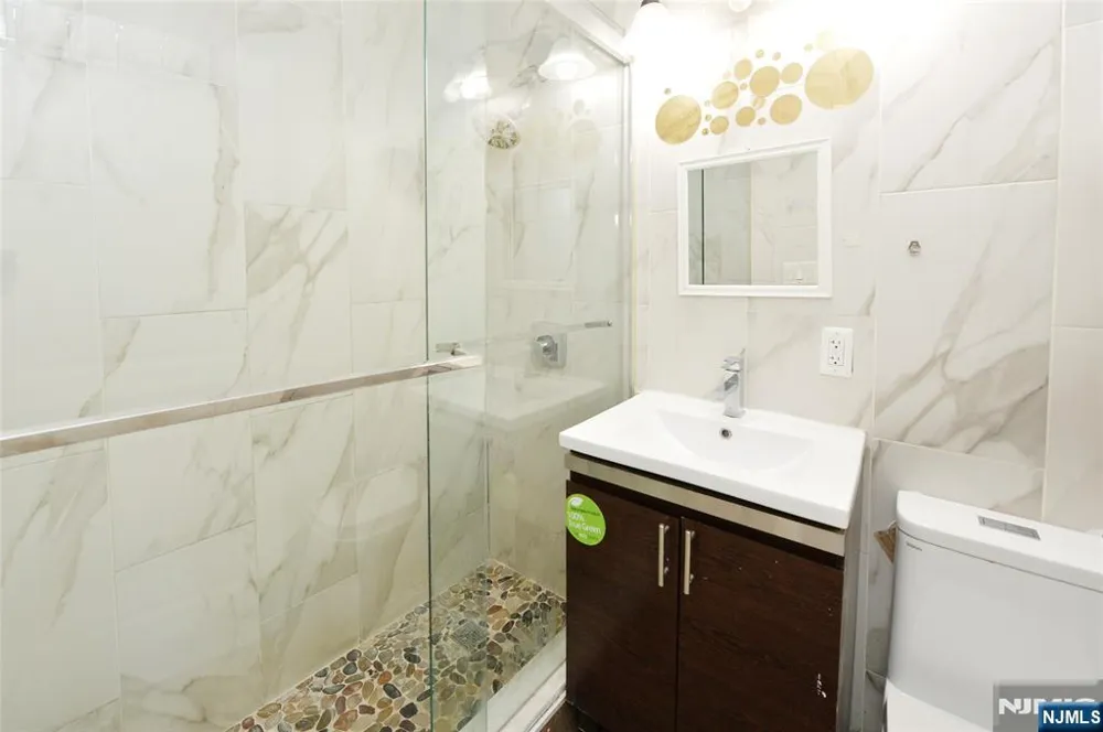 6245 Kennedy Boulevard North Bergen, NJ 07047