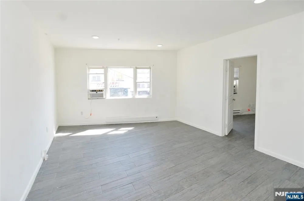 6245 Kennedy Boulevard North Bergen, NJ 07047