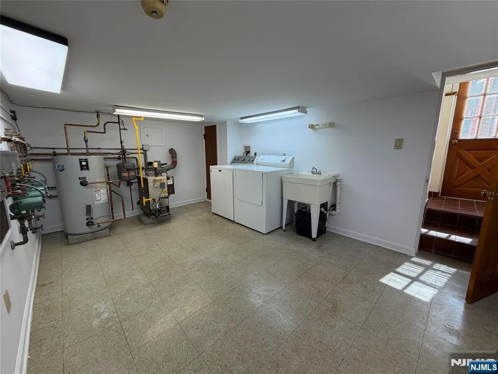 26 Milton Street Cresskill, NJ 07626