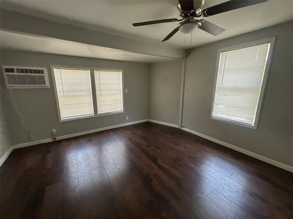 7109 Avenue O Houston, TX 77011