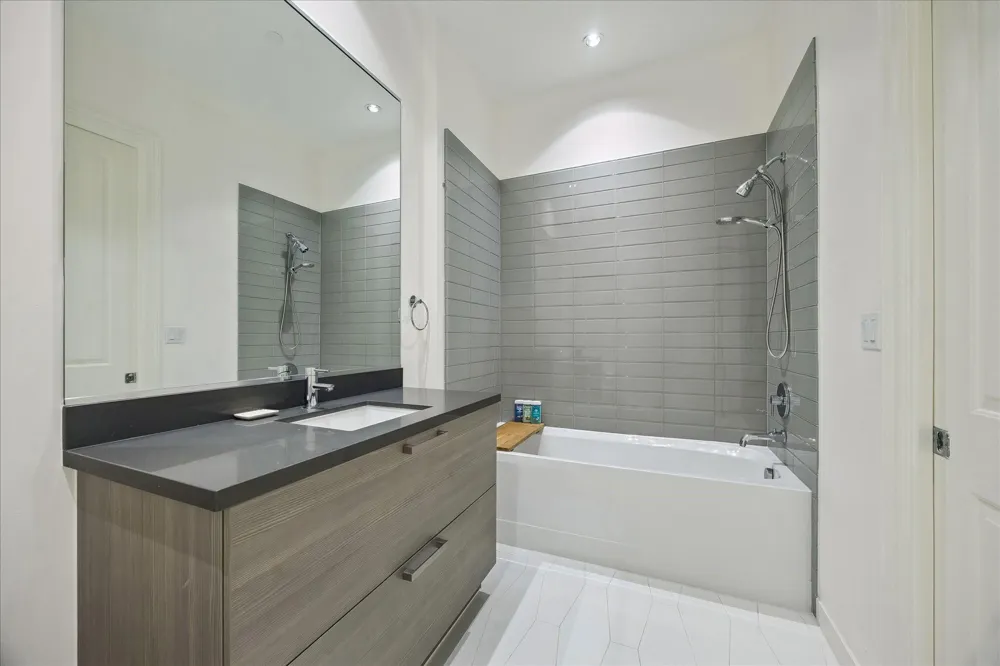 1409 Post Oak Boulevard #1102 Houston, TX 77056