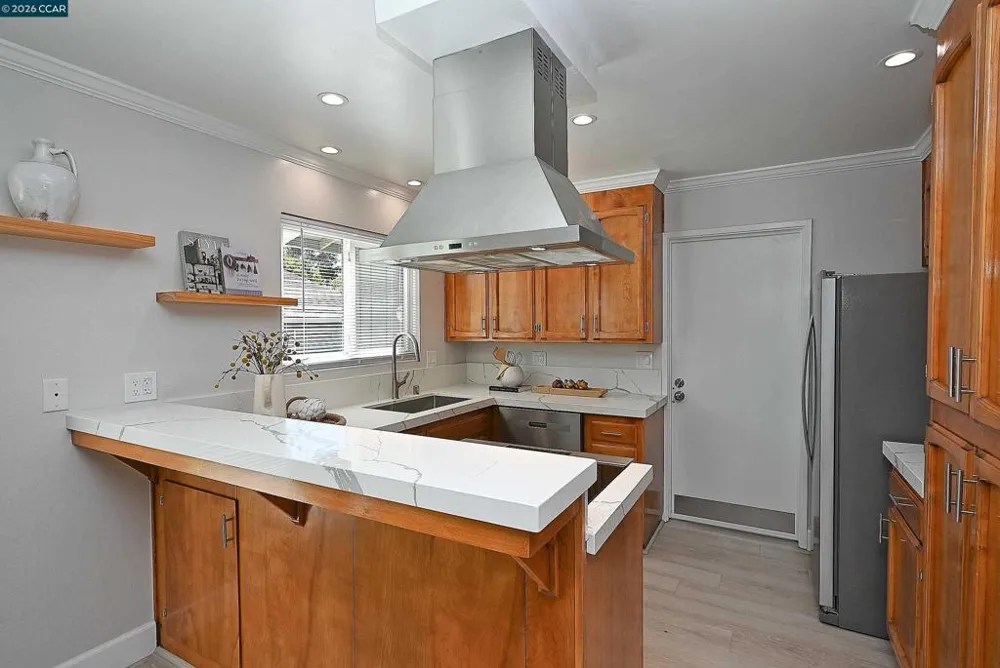48 Rolling Green Circle Pleasant Hill, CA 94523