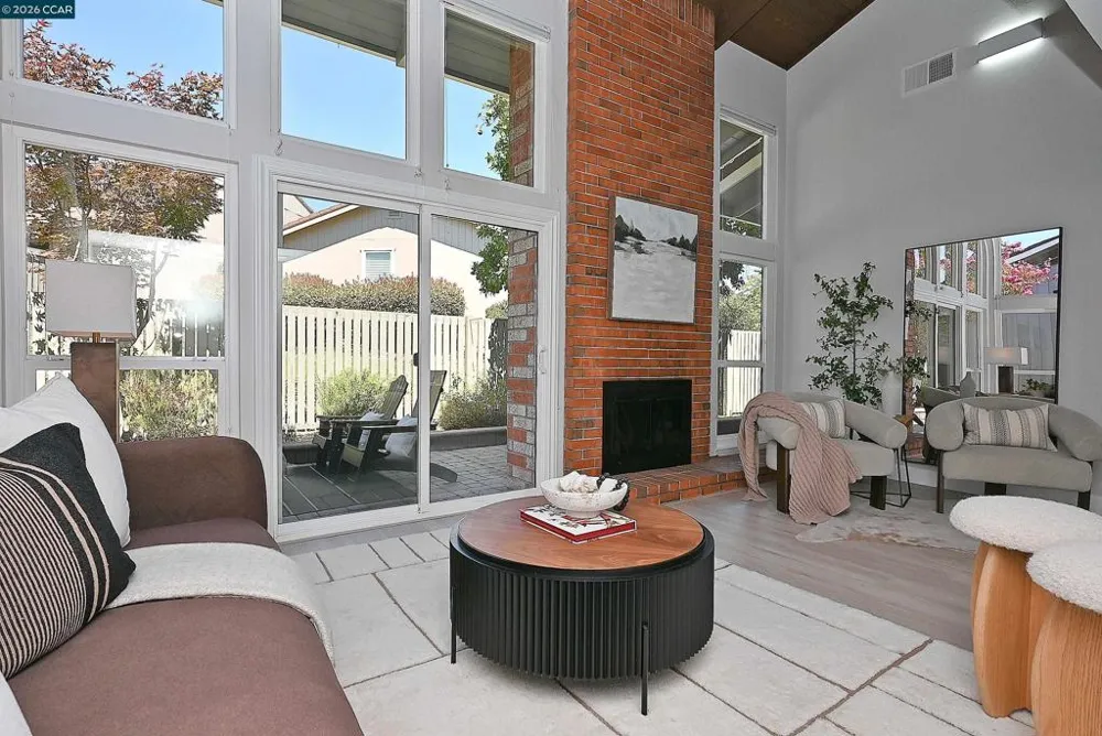 48 Rolling Green Circle Pleasant Hill, CA 94523