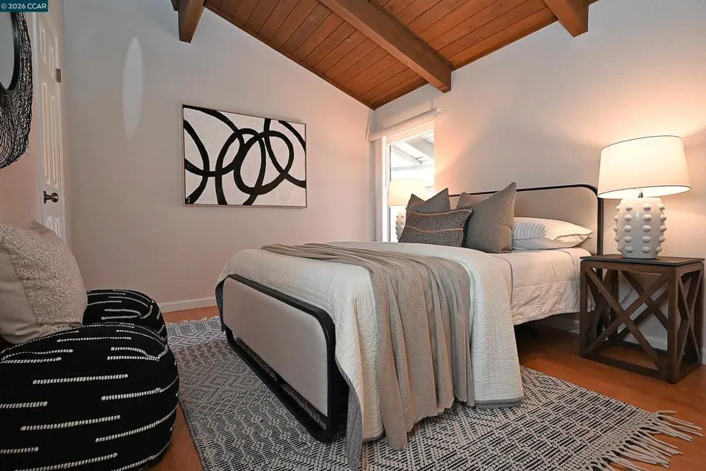 48 Rolling Green Circle Pleasant Hill, CA 94523