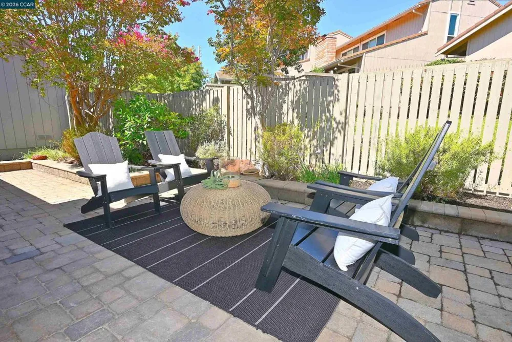 48 Rolling Green Circle Pleasant Hill, CA 94523