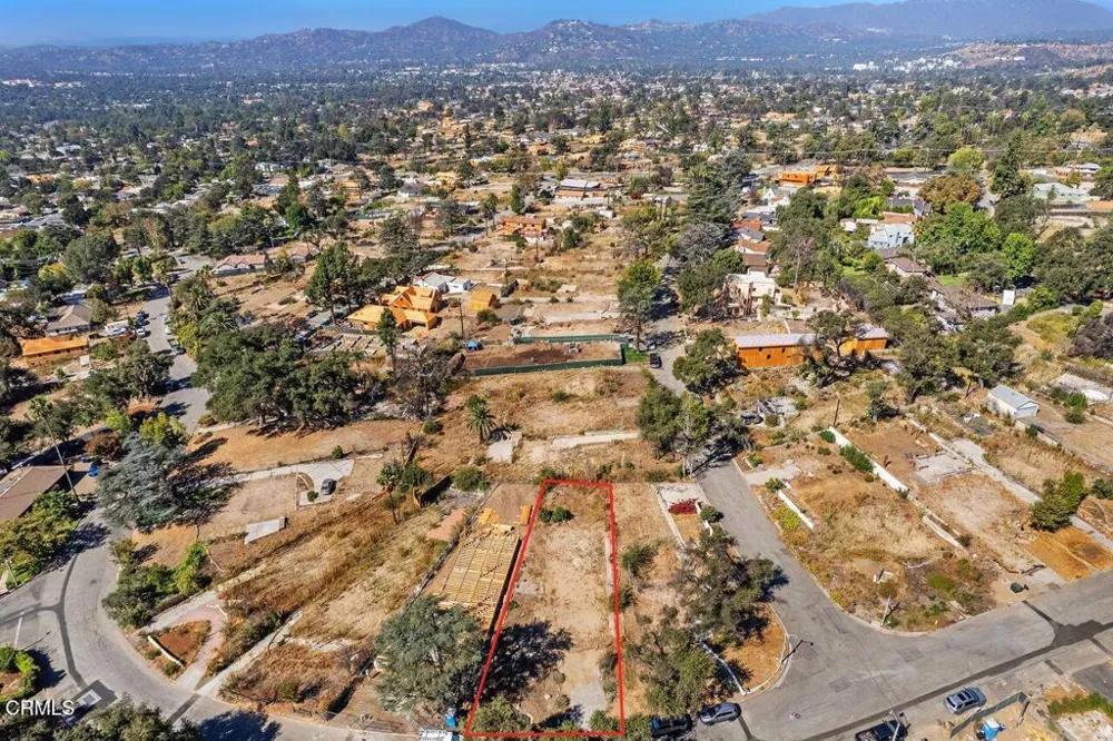 3223 Mount Curve Avenue Altadena, CA 91001