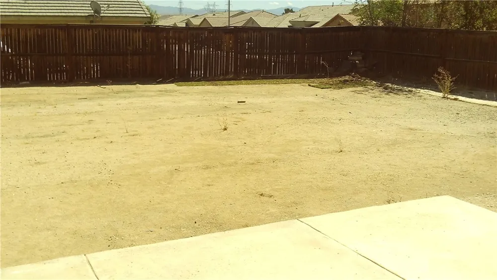 9089 Goldenrod Court Hesperia, CA 92344