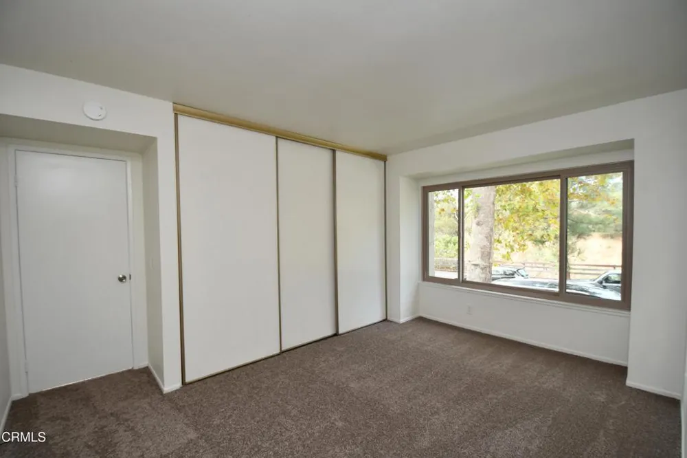 1536 Eland Lane Ventura, CA 93003