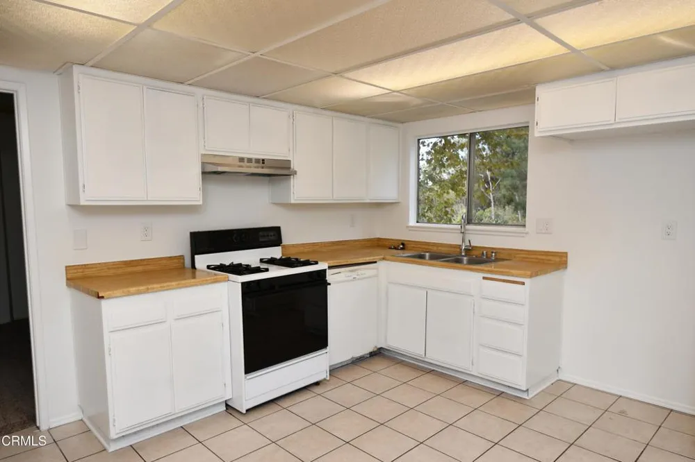 1536 Eland Lane Ventura, CA 93003