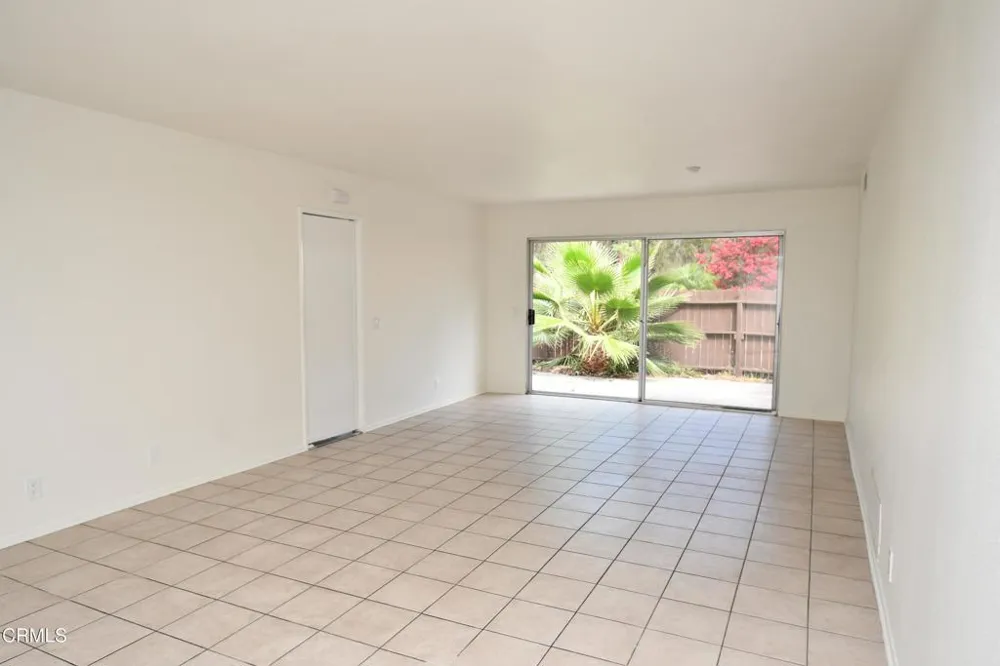 1536 Eland Lane Ventura, CA 93003