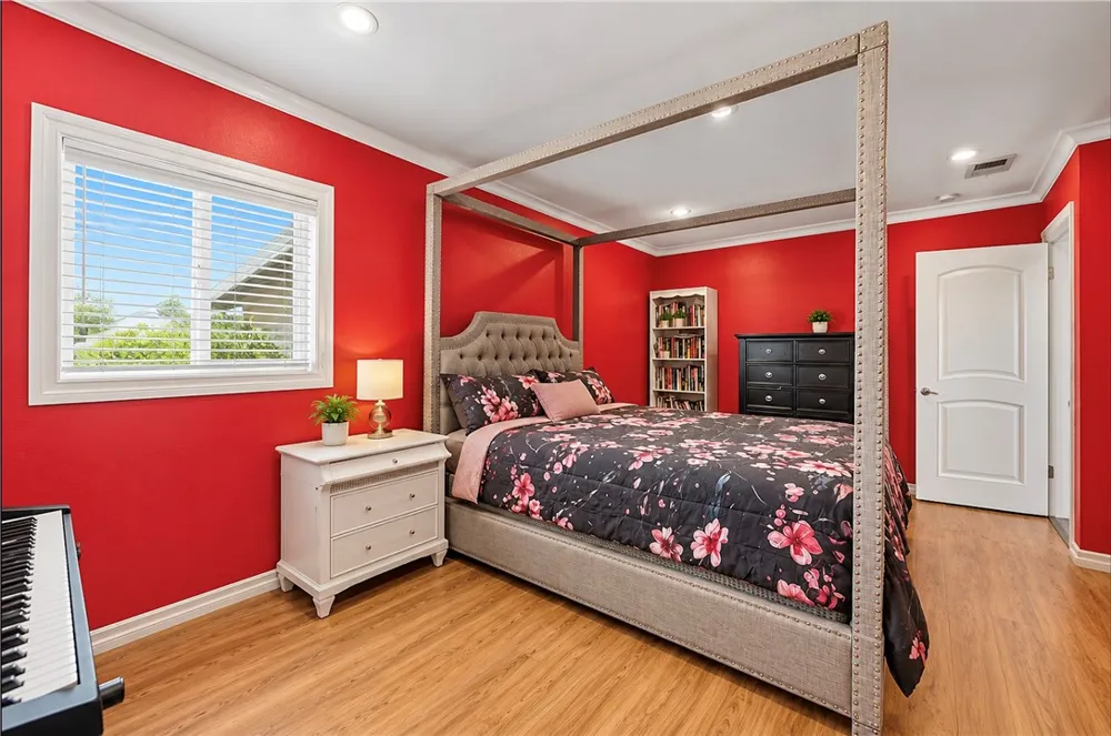 7350 Holder Buena Park, CA 90620