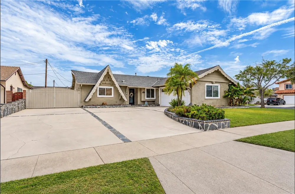 7350 Holder Buena Park, CA 90620