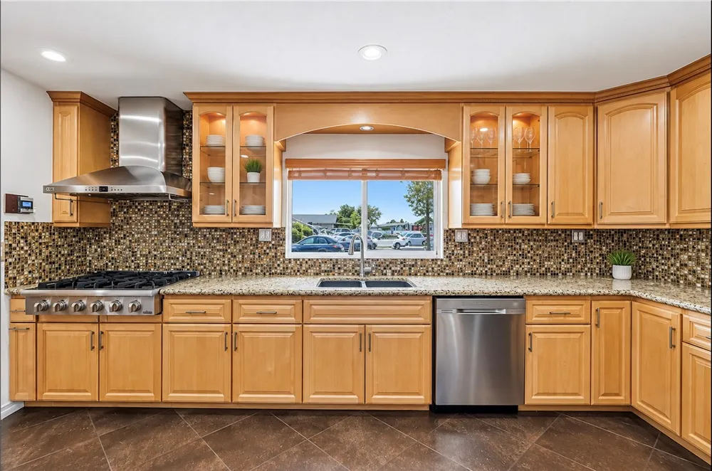 7350 Holder Buena Park, CA 90620