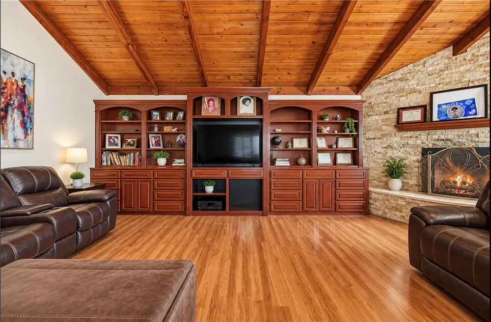 7350 Holder Buena Park, CA 90620