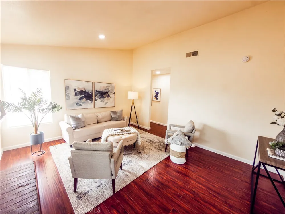 15797 Paine Fontana, CA 92336