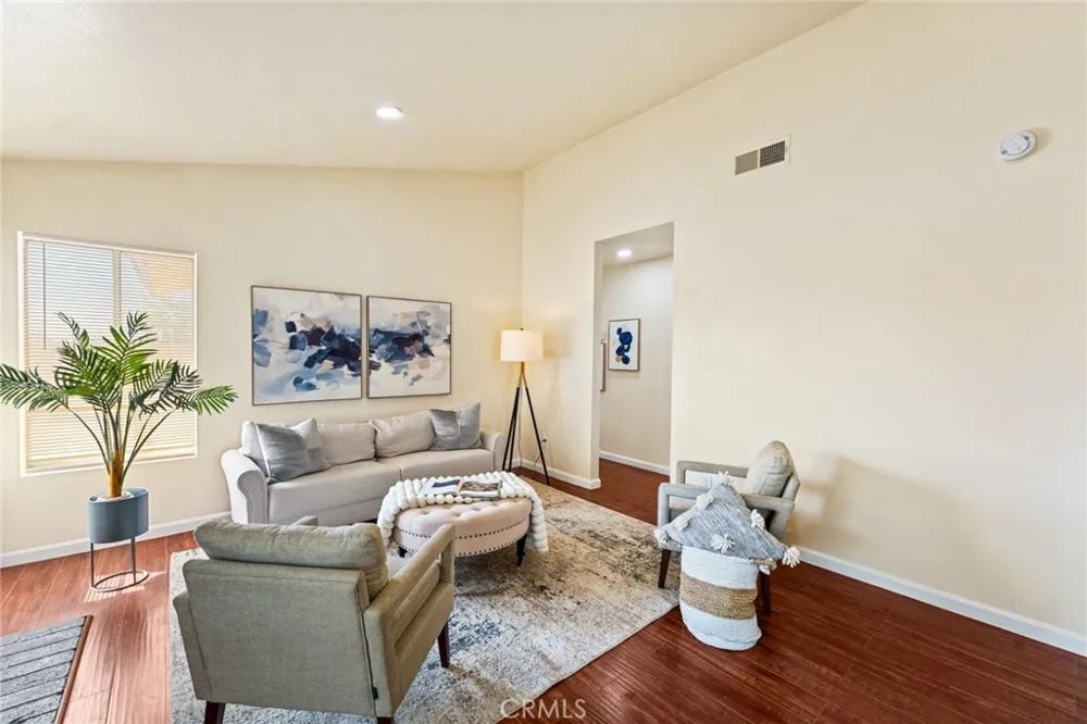15797 Paine Fontana, CA 92336