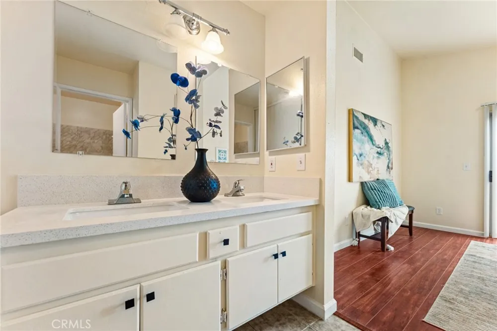 15797 Paine Fontana, CA 92336
