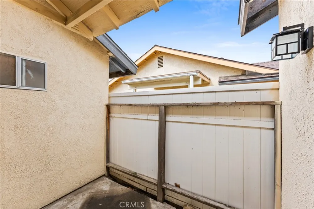 15797 Paine Fontana, CA 92336