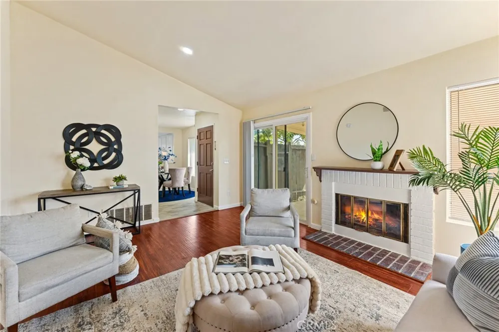 15797 Paine Fontana, CA 92336