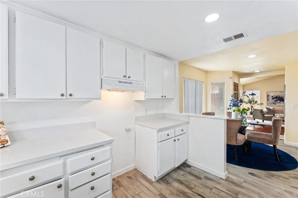 15797 Paine Fontana, CA 92336