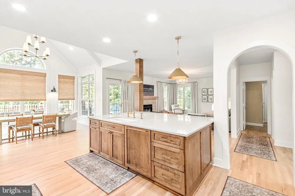 18637 OUTPOST ROAD Keedysville, MD 21756