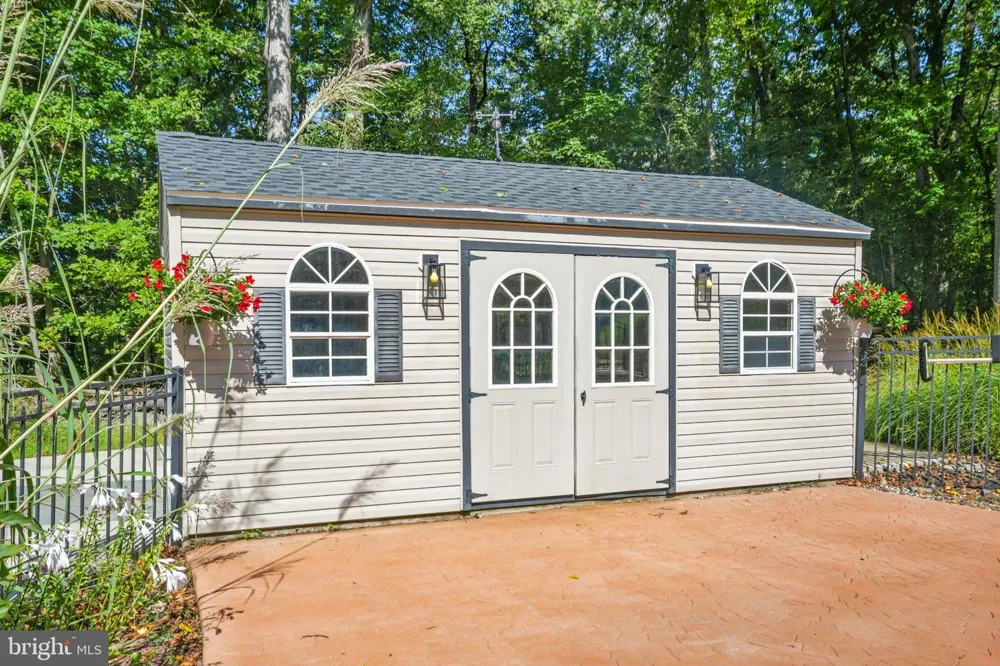 18637 OUTPOST ROAD Keedysville, MD 21756