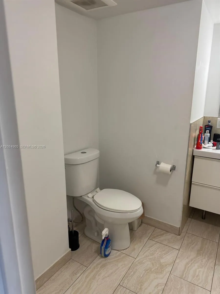 1301 NE Miami Gardens Dr #515W Miami, FL 33179