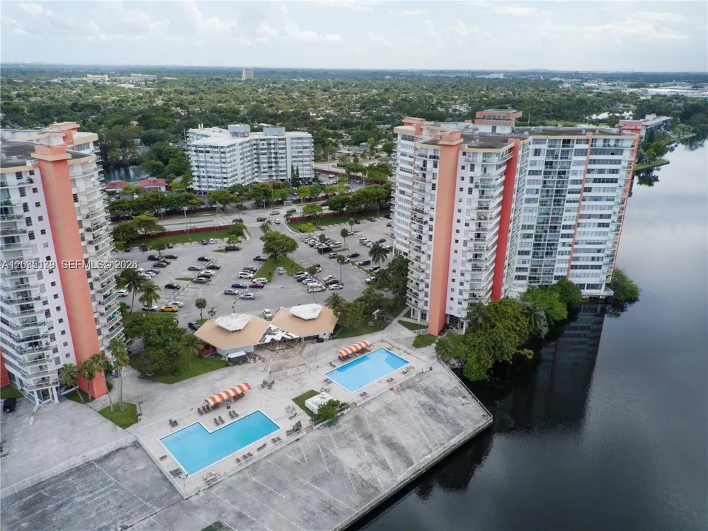 1301 NE Miami Gardens Dr #515W Miami, FL 33179