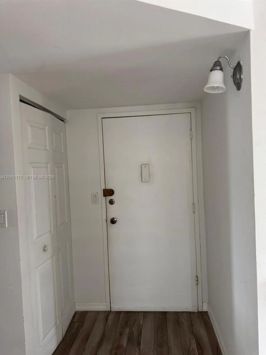 1301 NE Miami Gardens Dr #515W Miami, FL 33179