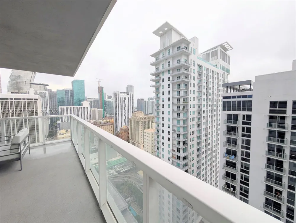 253 NE 2nd ST #3008 Miami, FL 33132