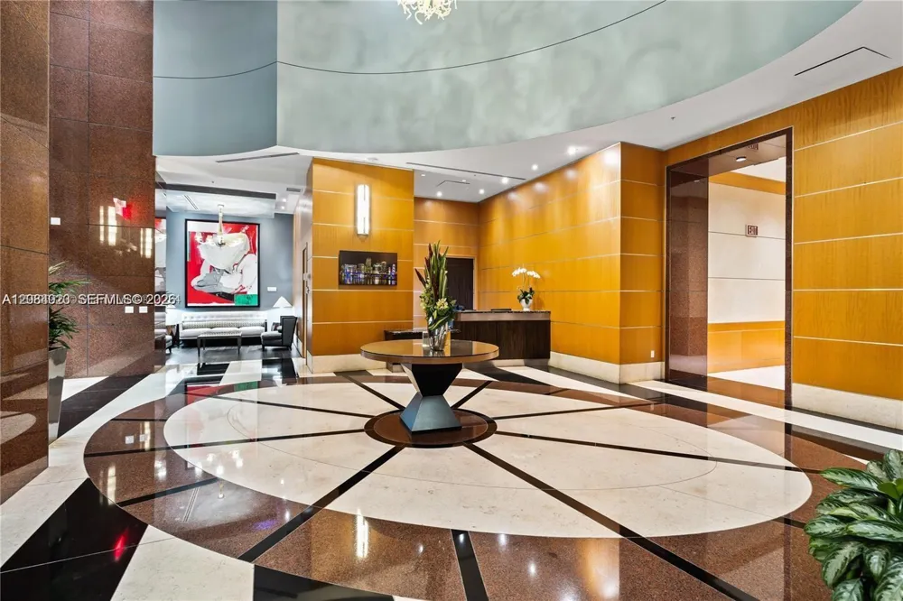 253 NE 2nd ST #3008 Miami, FL 33132