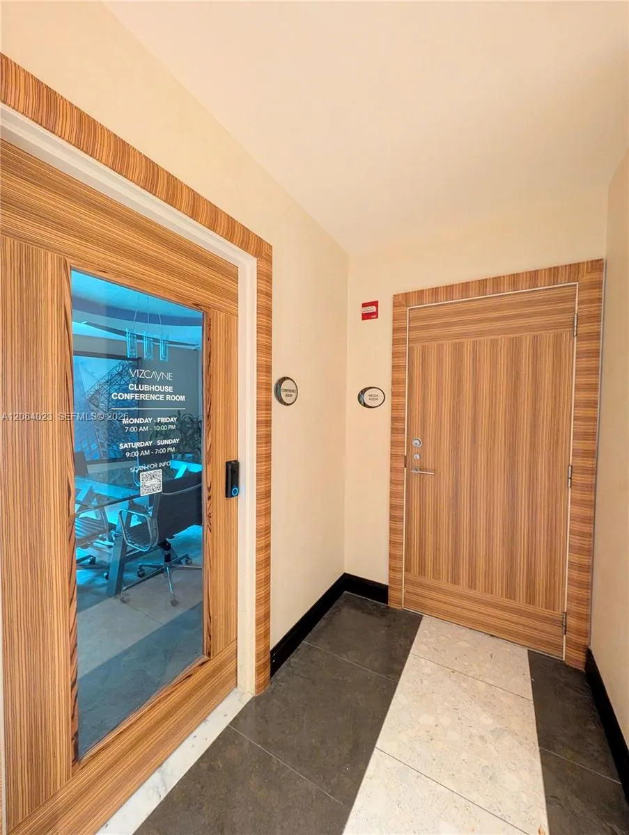 253 NE 2nd ST #3008 Miami, FL 33132