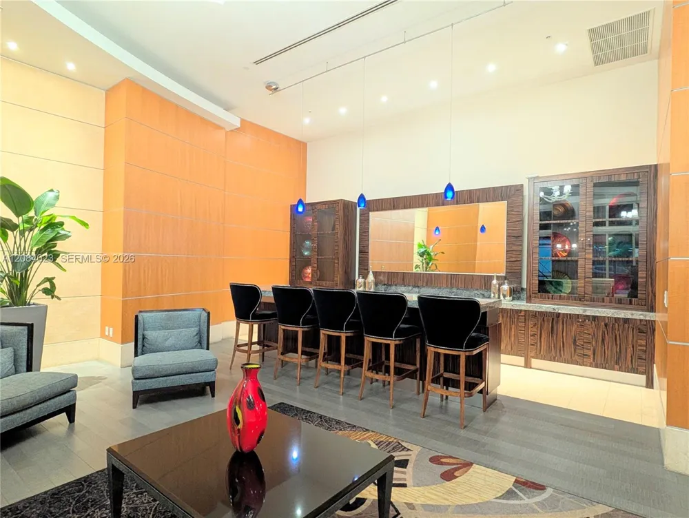 253 NE 2nd ST #3008 Miami, FL 33132
