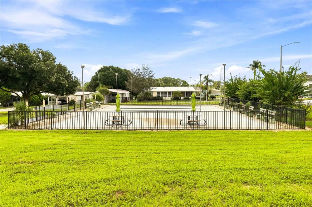 50989 HIGHWAY 27 #185 Davenport, FL 33897