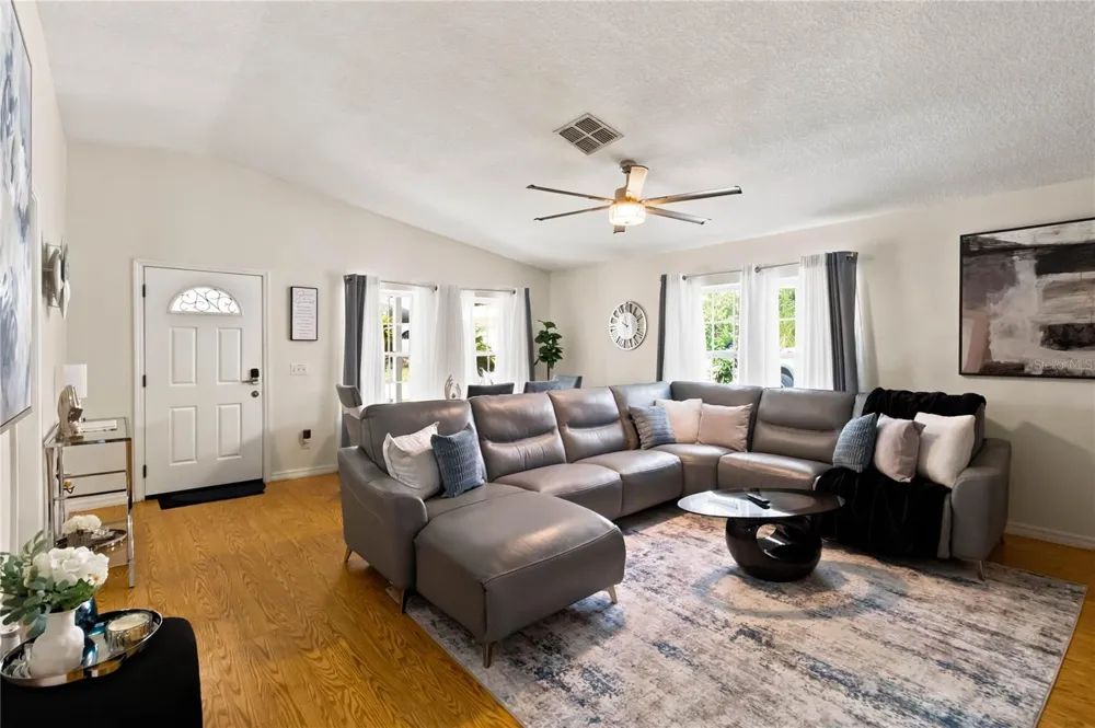 50989 HIGHWAY 27 #185 Davenport, FL 33897