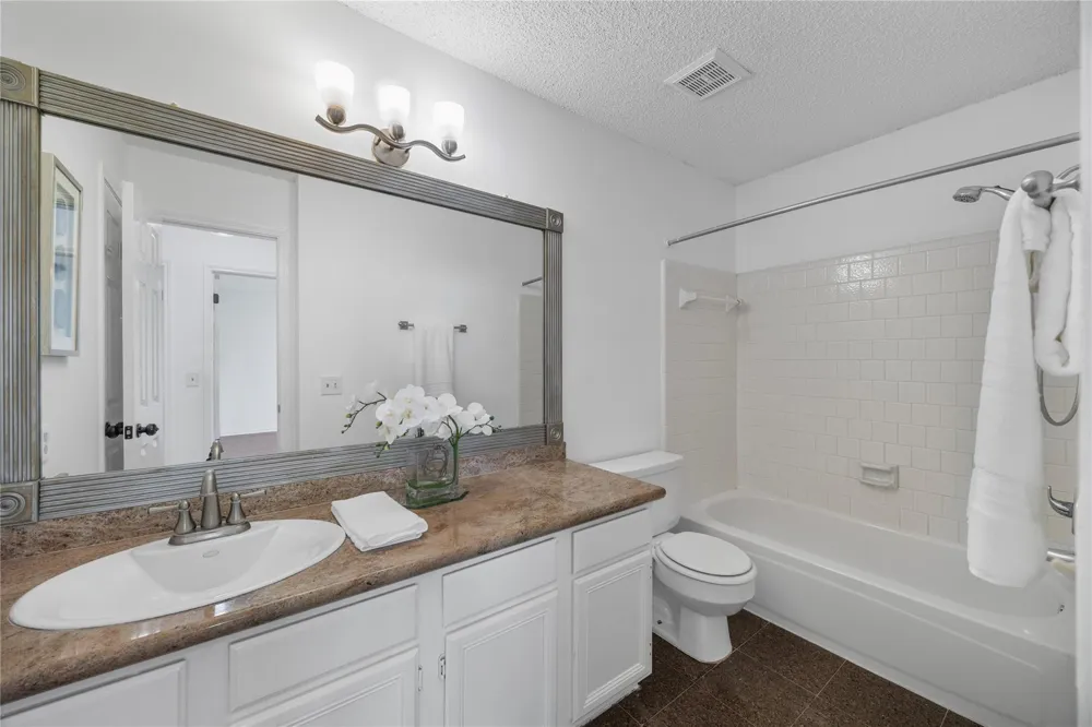 10310 Minturn Ln Hockley, TX 77064