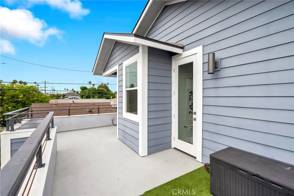 1776 Cable Street San Diego, CA 92107