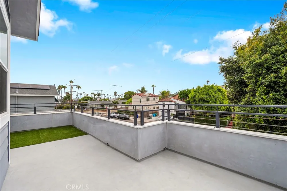 1776 Cable Street San Diego, CA 92107