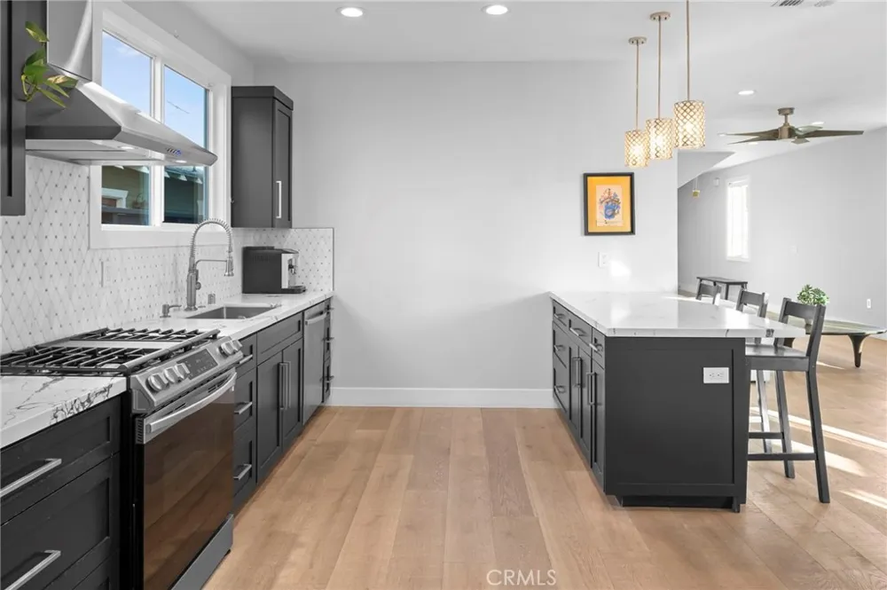 1776 Cable Street San Diego, CA 92107