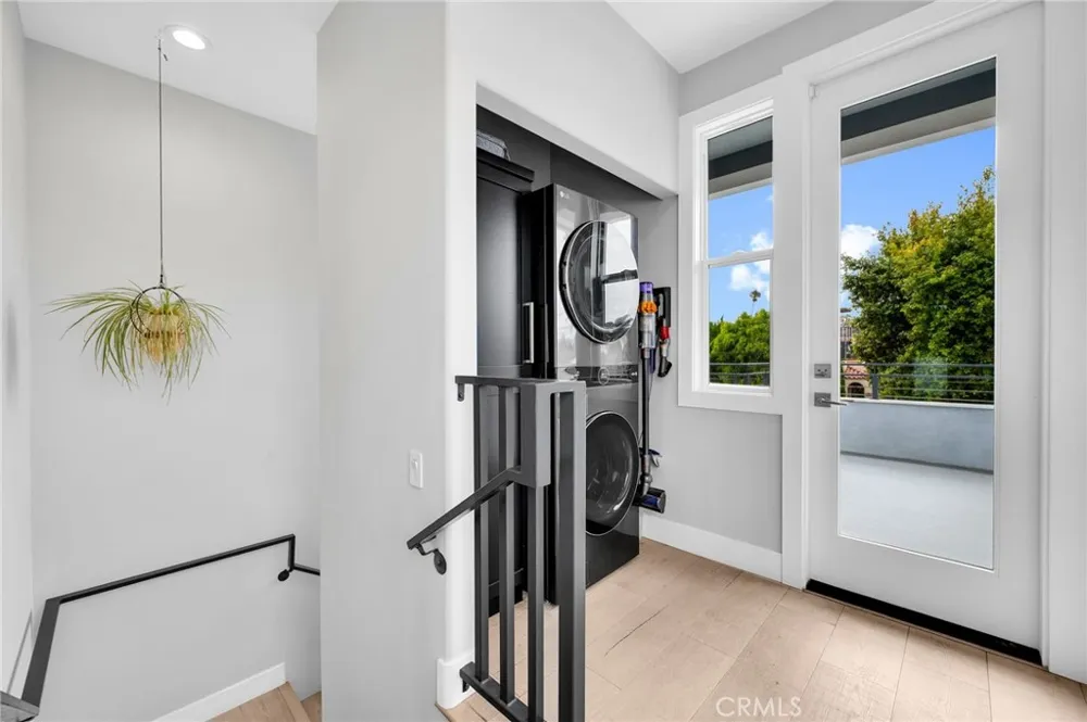 1776 Cable Street San Diego, CA 92107
