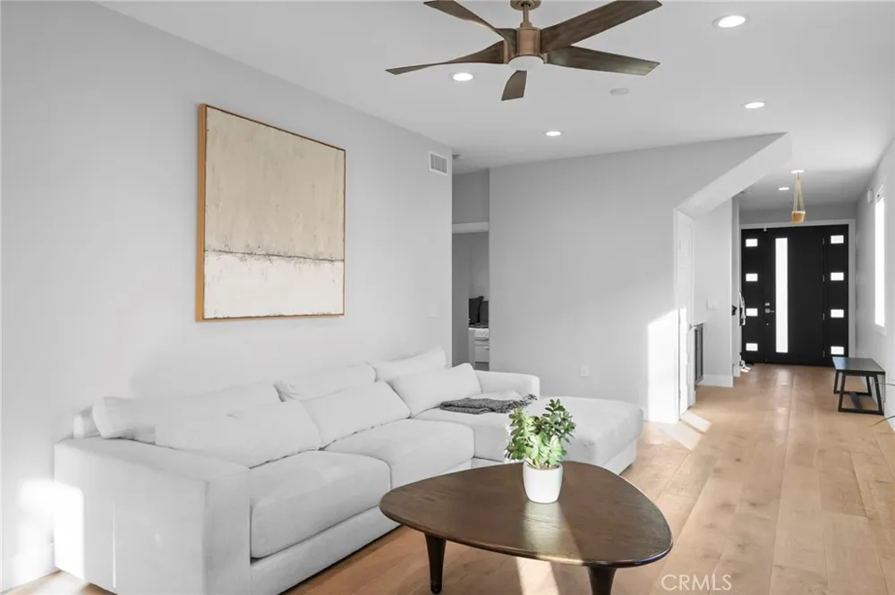 1776 Cable Street San Diego, CA 92107