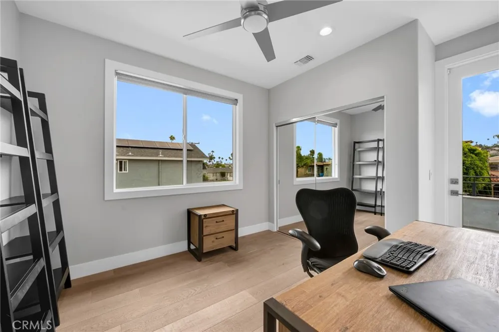 1776 Cable Street San Diego, CA 92107
