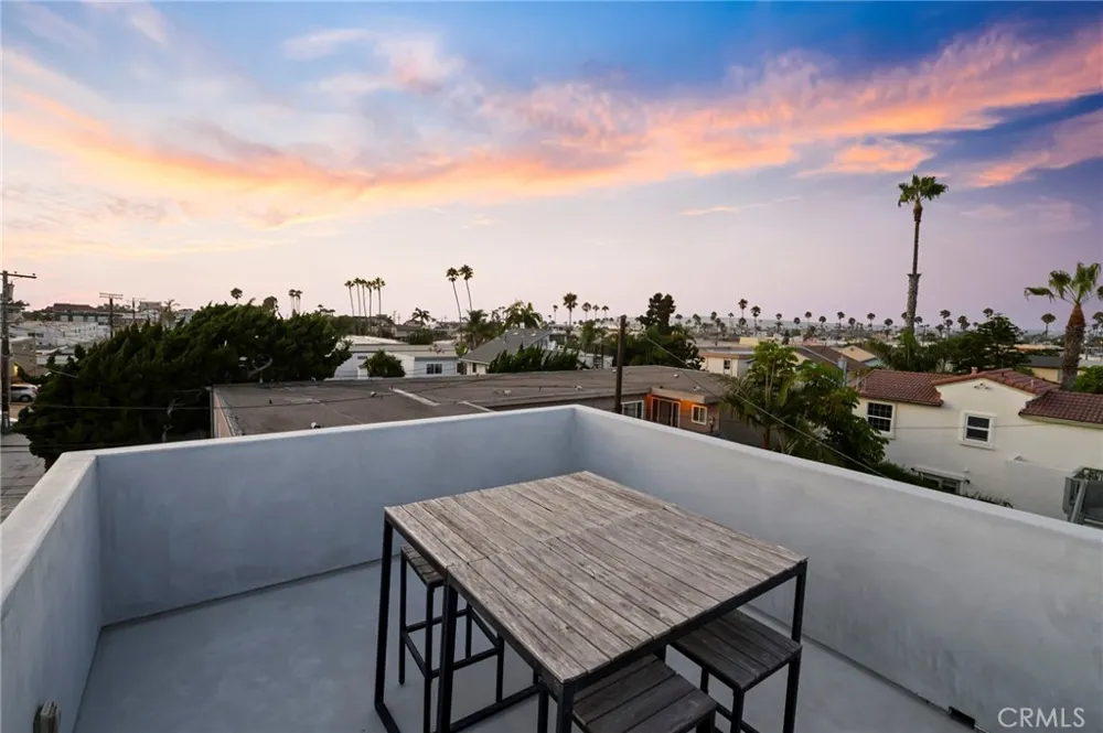 1776 Cable Street San Diego, CA 92107