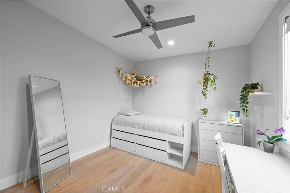 1776 Cable Street San Diego, CA 92107