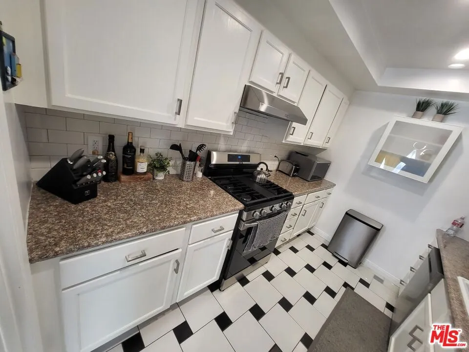450 S Rexford Drive #1 Beverly Hills, CA 90212