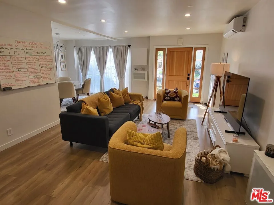 450 S Rexford Drive #1 Beverly Hills, CA 90212