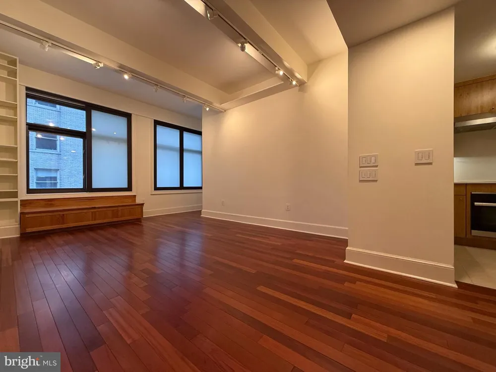 1500 CHESTNUT STREET #10F Philadelphia, PA 19102