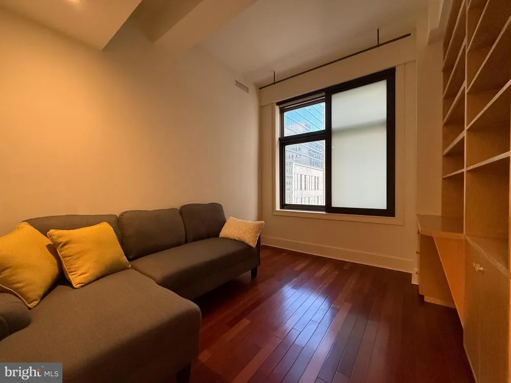 1500 CHESTNUT STREET #10F Philadelphia, PA 19102