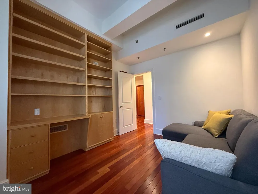 1500 CHESTNUT STREET #10F Philadelphia, PA 19102