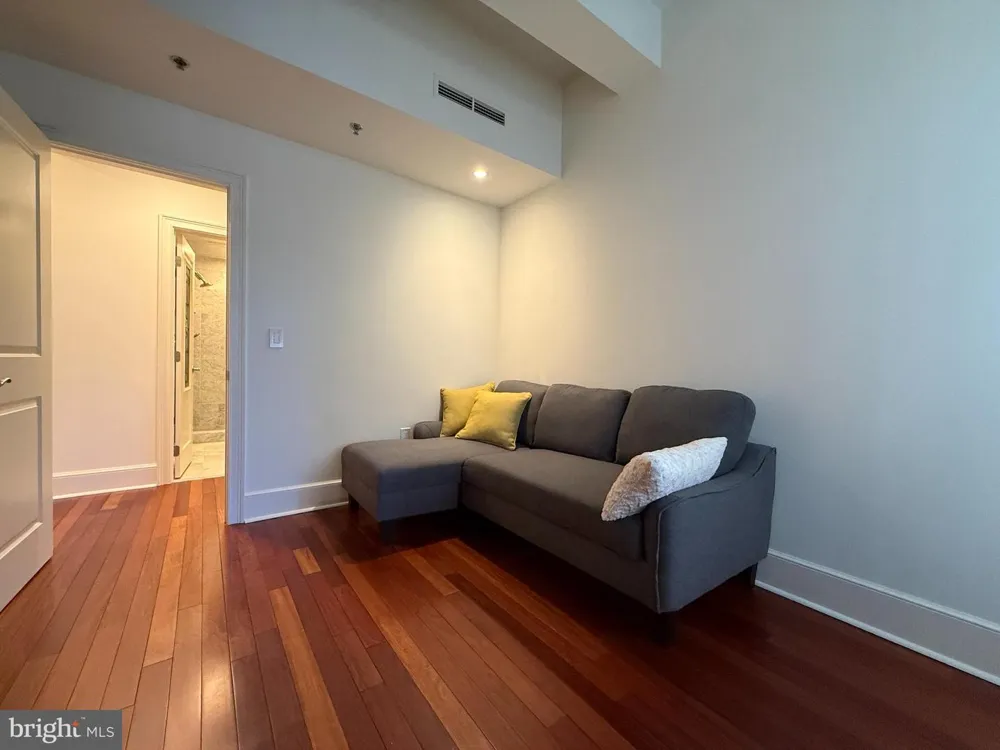 1500 CHESTNUT STREET #10F Philadelphia, PA 19102